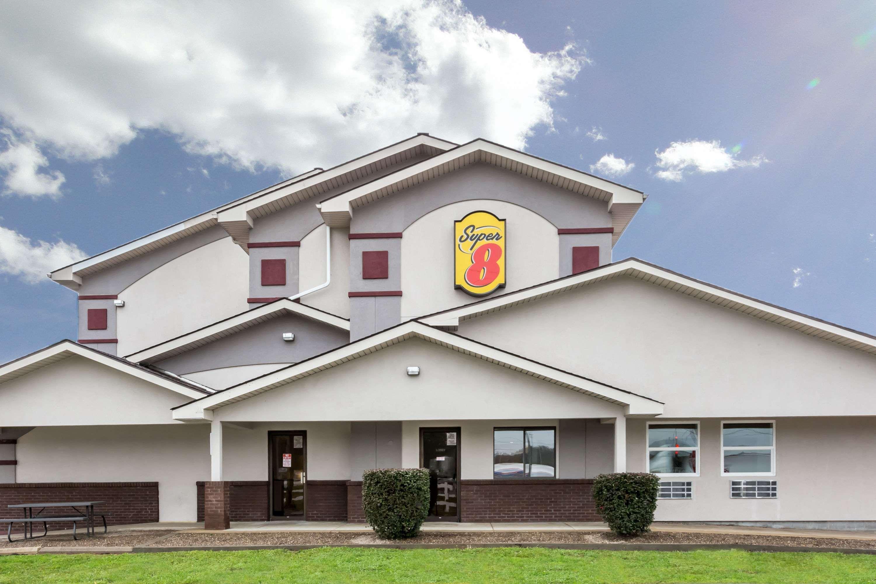Super 8 By Wyndham Summersville - New River National Park מראה חיצוני תמונה