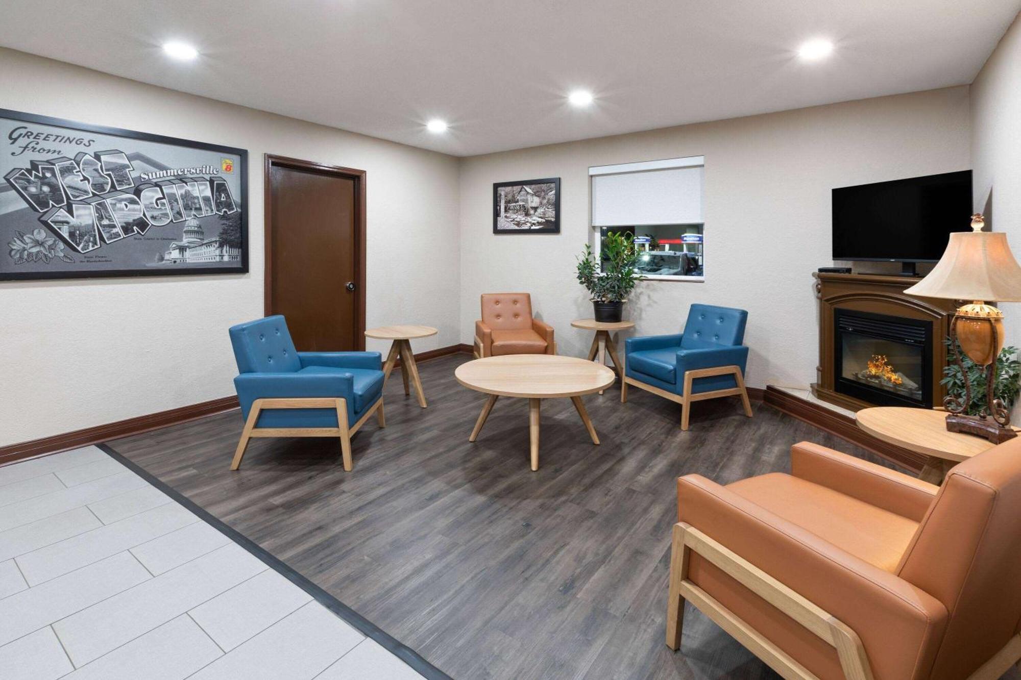 Super 8 By Wyndham Summersville - New River National Park מראה חיצוני תמונה