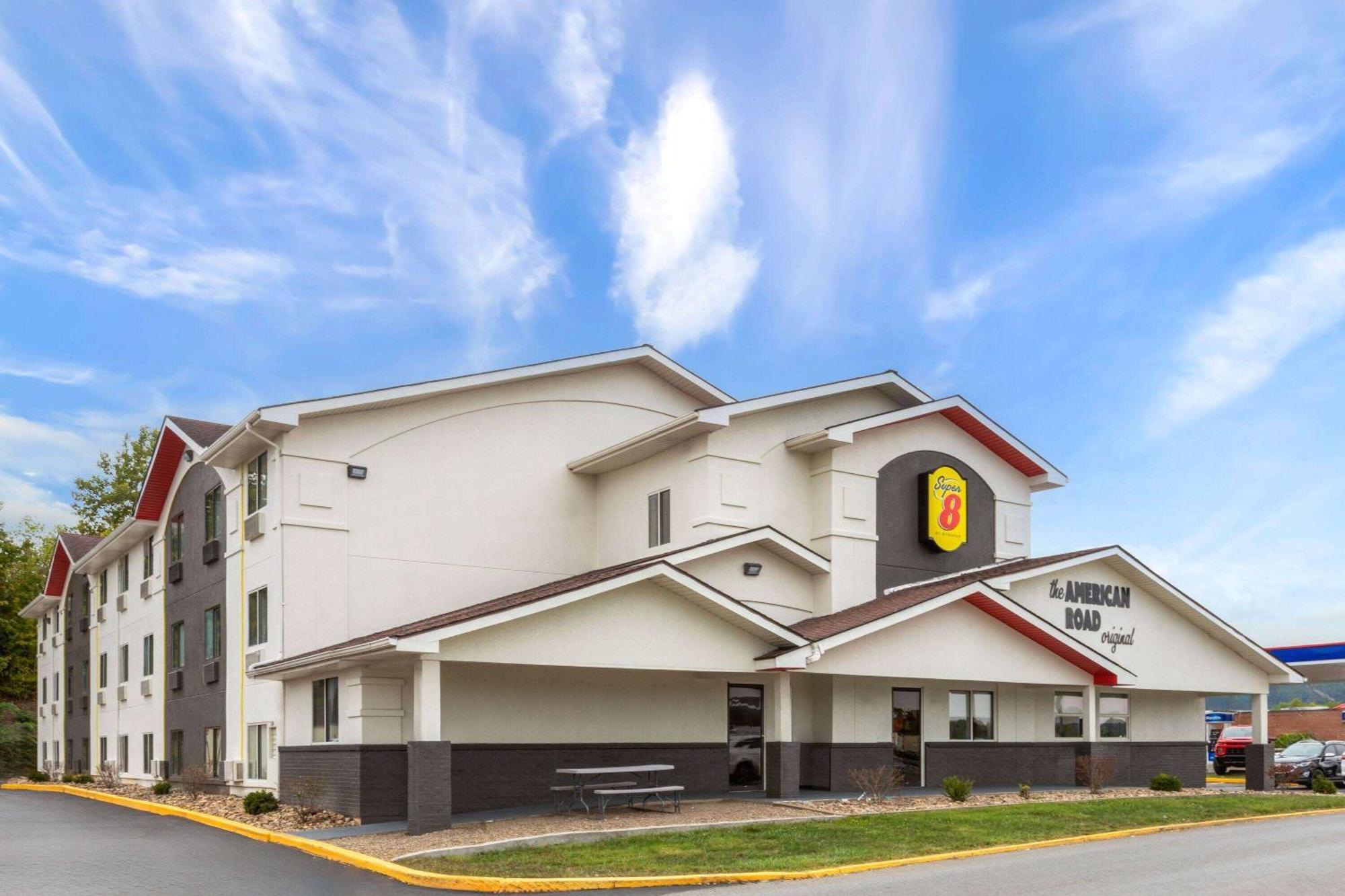 Super 8 By Wyndham Summersville - New River National Park מראה חיצוני תמונה